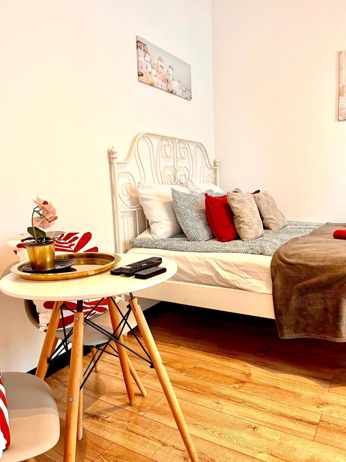 Best 1 Room Condo In Warszawa Center Bagian luar foto